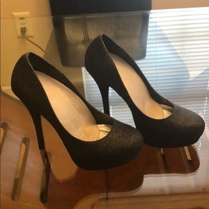 bBrand New black glittery heels